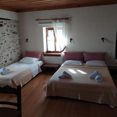 Archontiko Iatridis Hotel Mourésion Buitenkant foto