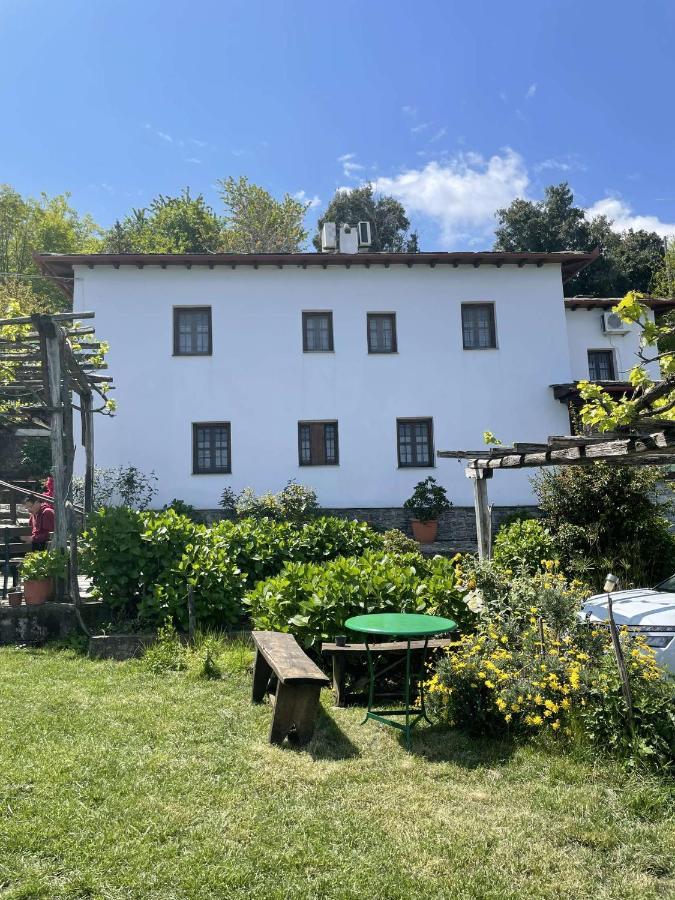 Archontiko Iatridis Hotel Mourésion Buitenkant foto