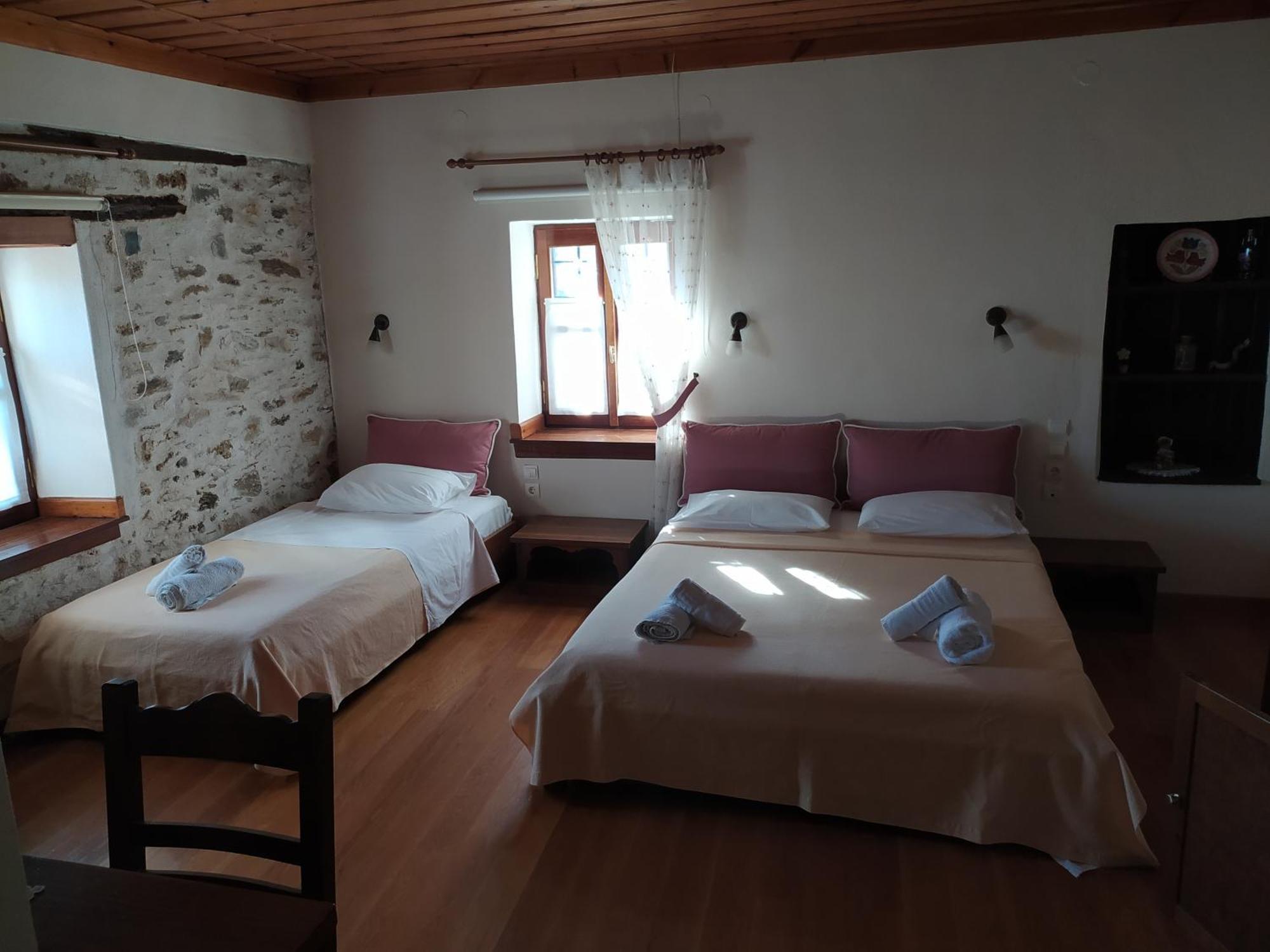 Archontiko Iatridis Hotel Mourésion Buitenkant foto