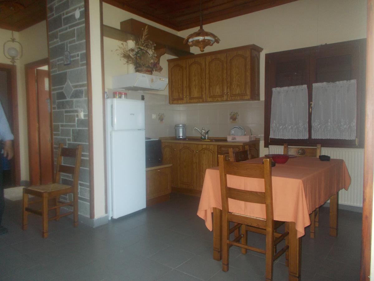 Archontiko Iatridis Hotel Mourésion Buitenkant foto