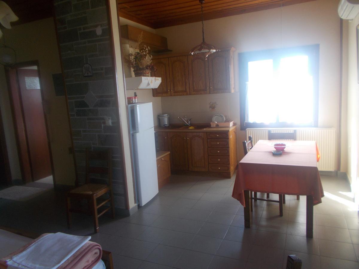 Archontiko Iatridis Hotel Mourésion Buitenkant foto