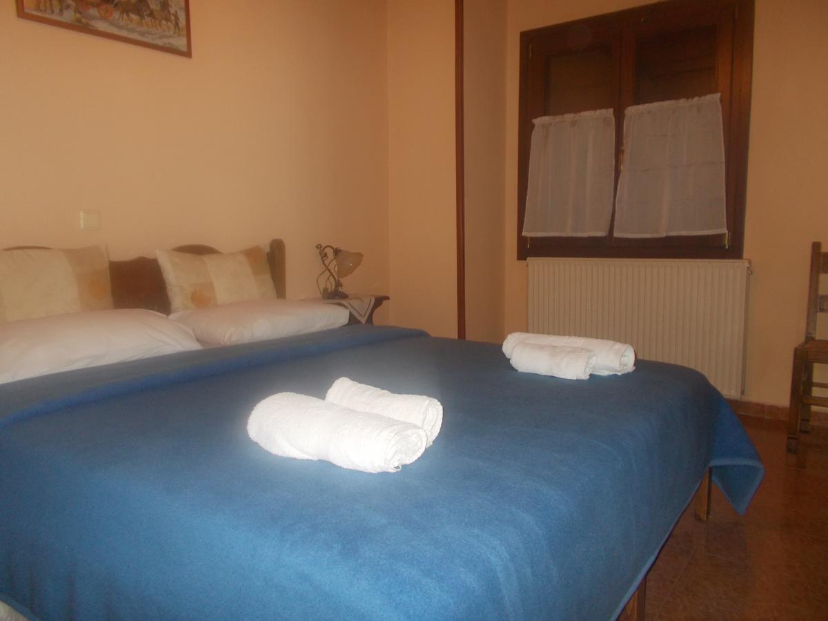 Archontiko Iatridis Hotel Mourésion Buitenkant foto