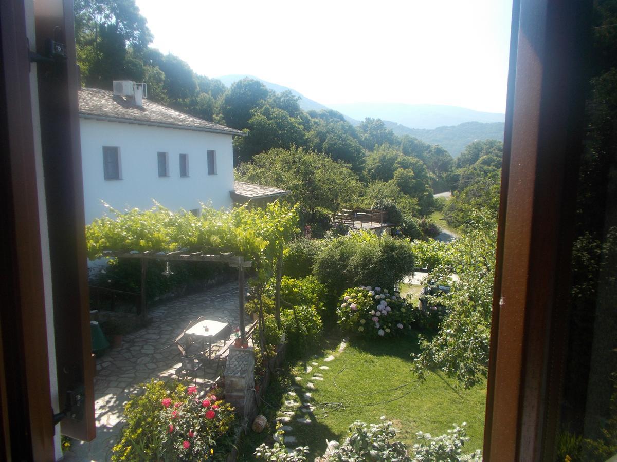 Archontiko Iatridis Hotel Mourésion Buitenkant foto