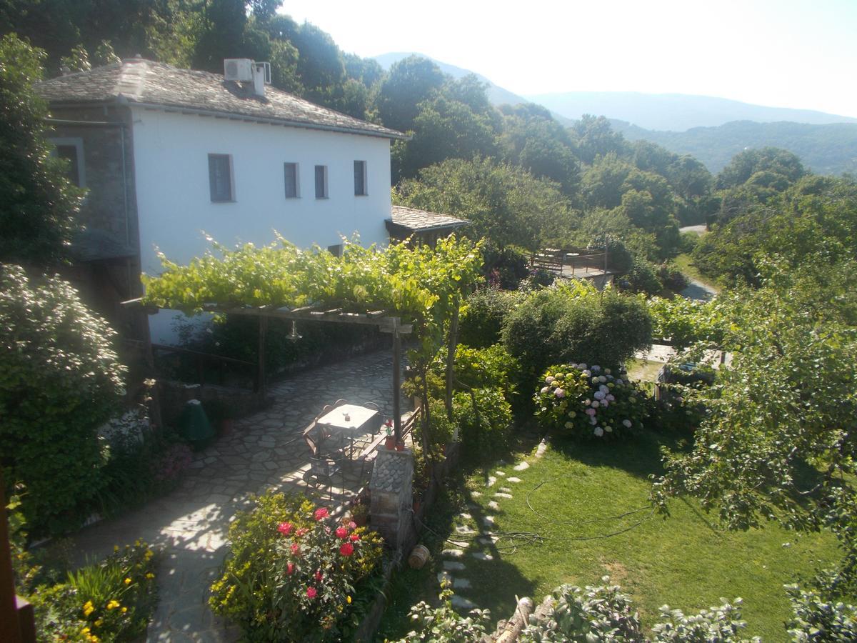 Archontiko Iatridis Hotel Mourésion Buitenkant foto