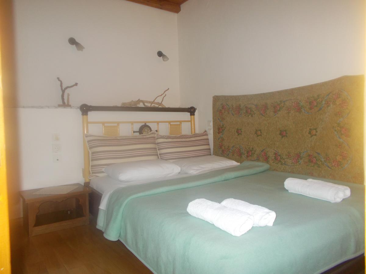 Archontiko Iatridis Hotel Mourésion Buitenkant foto